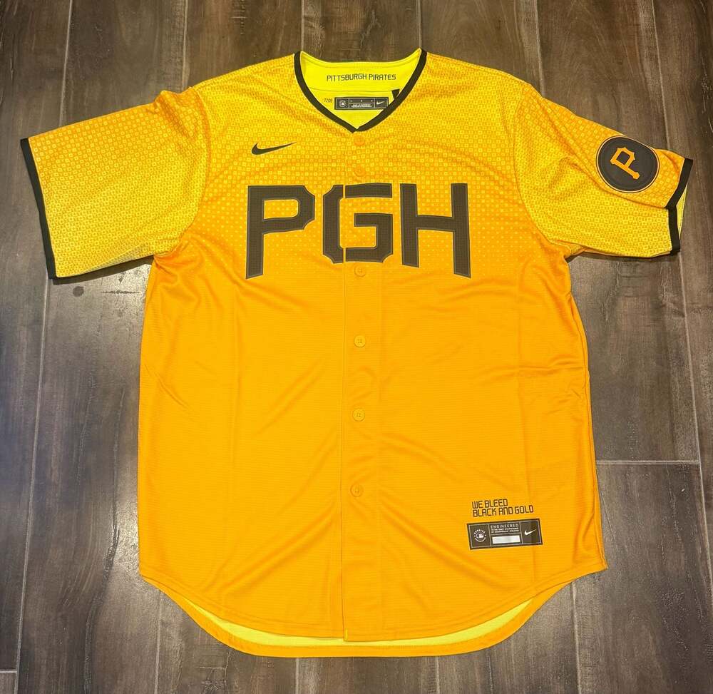 Nike Pittsburgh Pirates City Connect Stargell 8 Limited Jersey